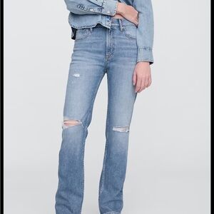 GAP Women’s 90s High-Rise Straight-Leg Jeans